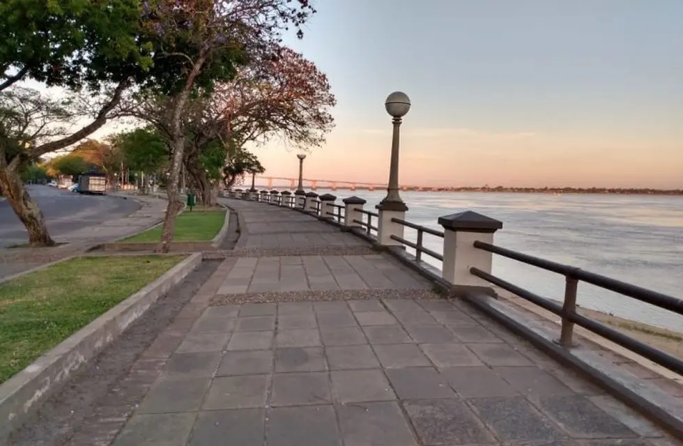 Conmoción en Corrientes | Una mujer estaba secuestrada en la costanera y escapó porque su raptor se quedó dormido