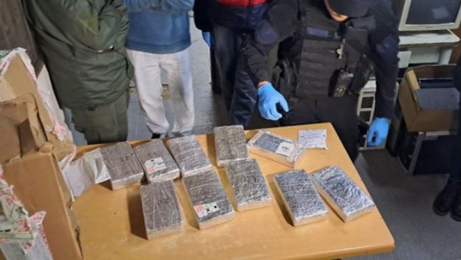Desaparecieron 15 paquetes de cocaína de un depósito judicial: cinco gendarmes detenidos