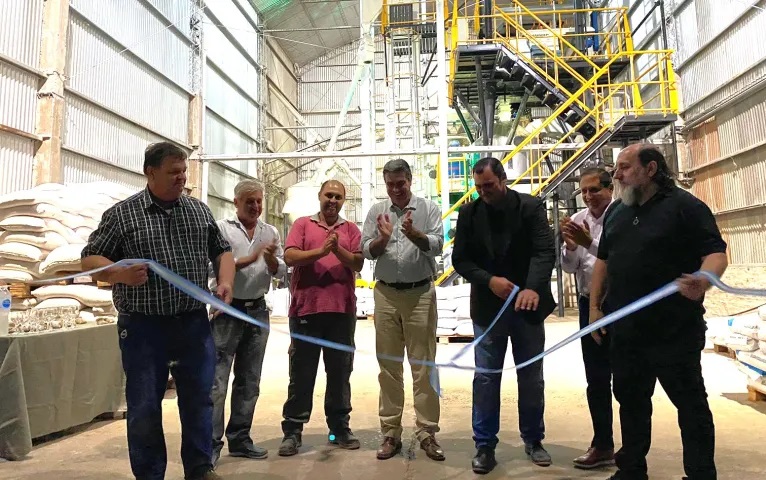 En Pampa del Indio, Capitanich inauguró la planta modularelaboradora de alimentos peletizados.